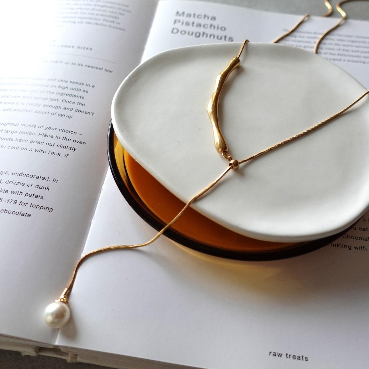 ニュアンスバー スライドネックレス ゴールド/シルバー